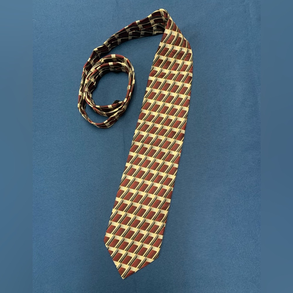 Vintage Di Mossio pure silk hand made tie